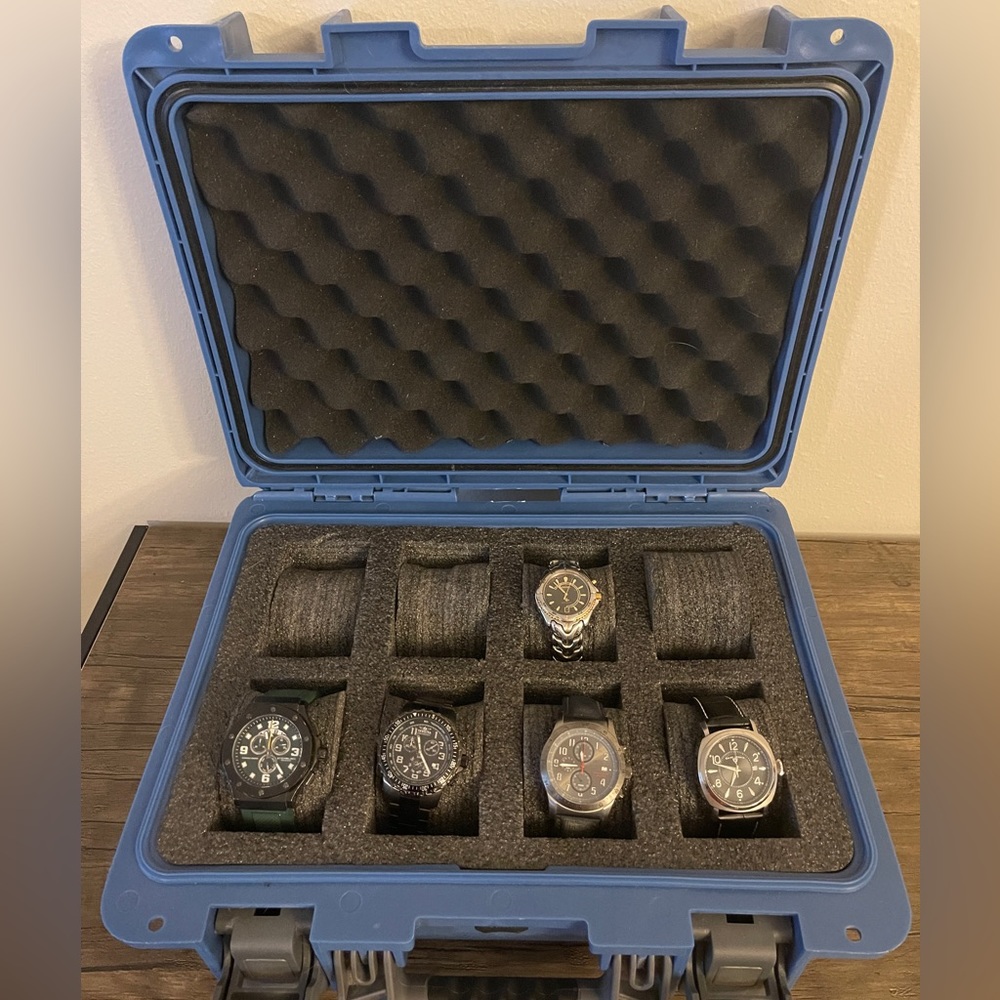 Blue Invicta Watch case *watches not included*